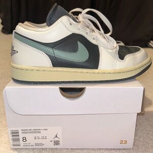 Nike air jordan 1 low womens